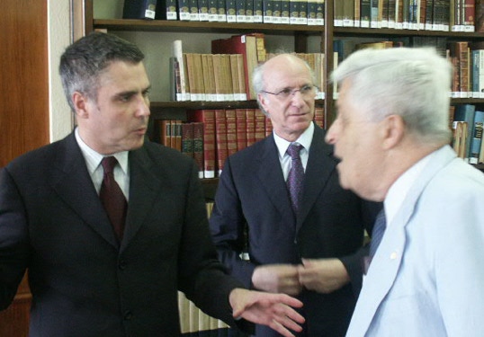 Prof.Dr..A.A.Bispo und Prof. Dr. E.Th.Rosenthal. APL. Kolloquium Interkultureller Studien 2004